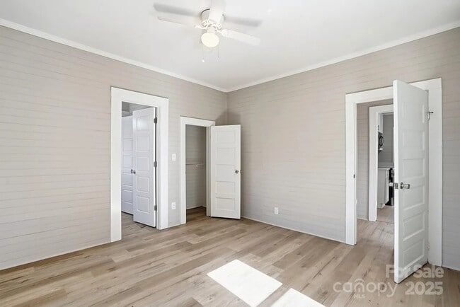 Foto del edificio - 9030 Reid St