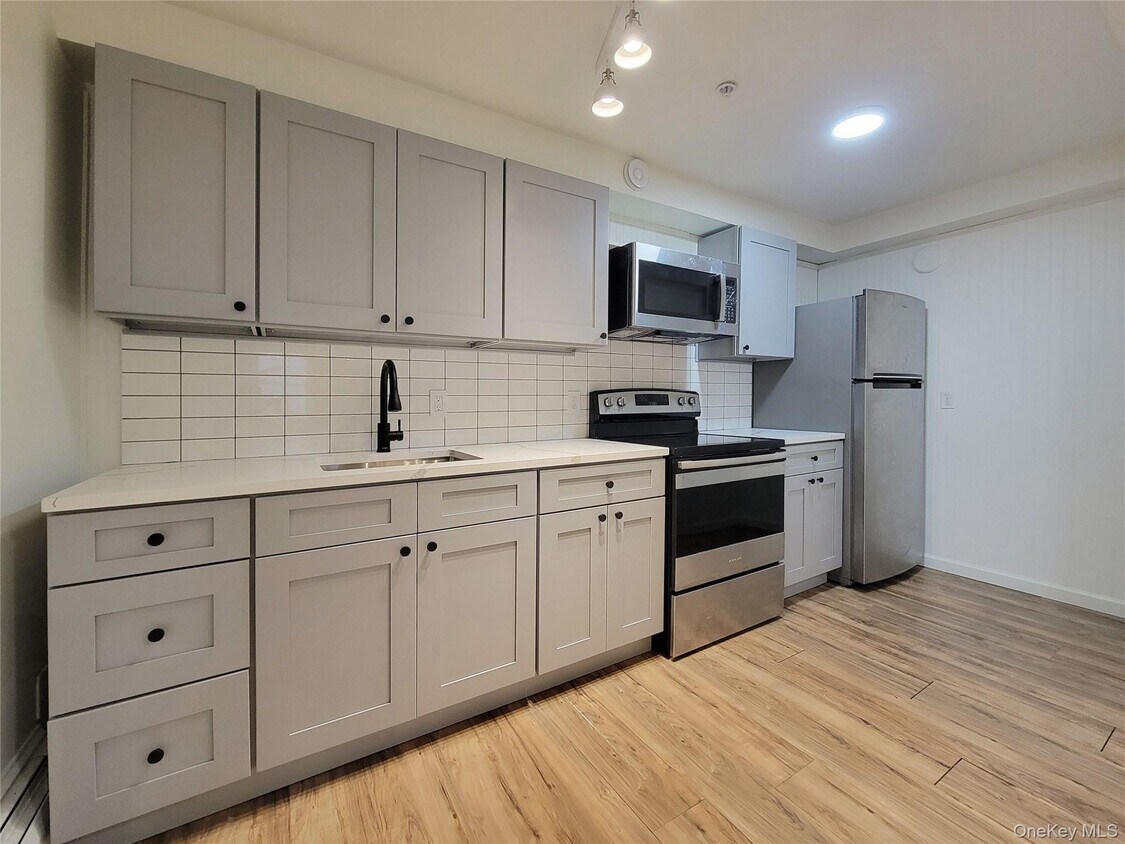 Foto principal - 284 Liberty St