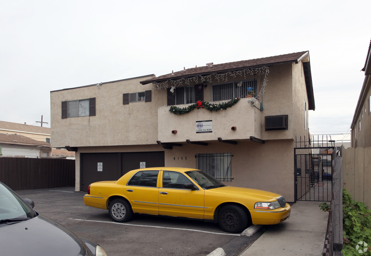 Primary Photo - 42nd Street Apartments