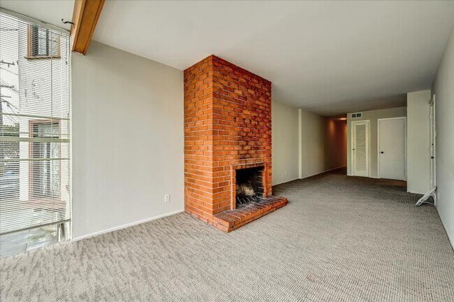 Building Photo - 1 bedroom in San Francisco CA 94118