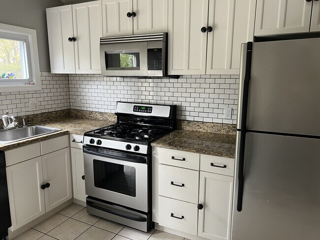 Kitchen - 45 Oswego Ave