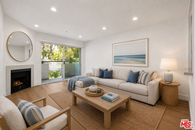 Foto del edificio - 16100 Sunset Blvd