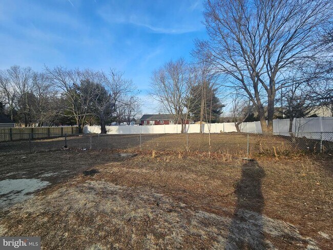 Foto del edificio - 291 W White Horse Pike