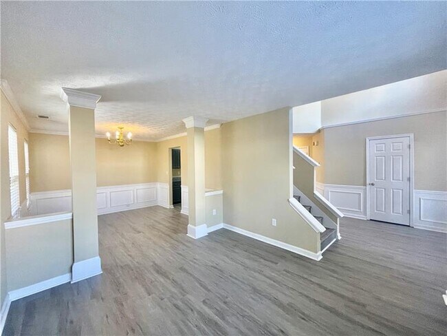 Building Photo - 1085 Hidden Pond Ln