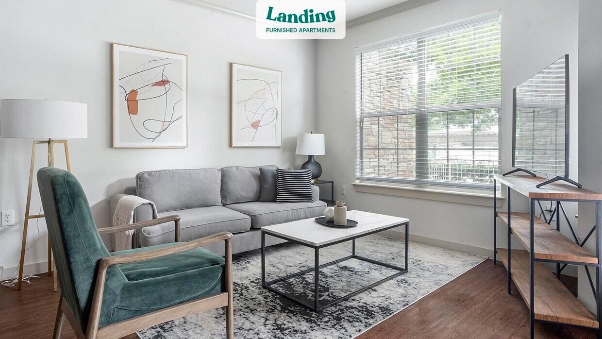 Foto principal - 10800 Lakeline Blvd