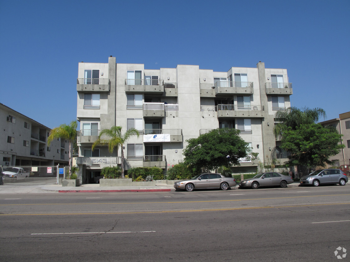 Foto del edificio - White Oak Regency