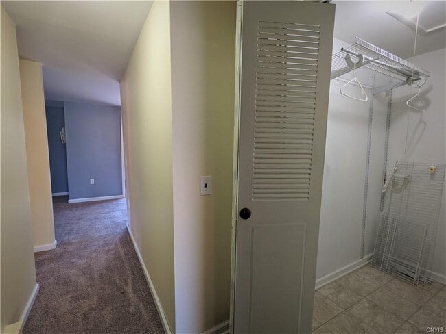 Building Photo - 159 Watertree Dr