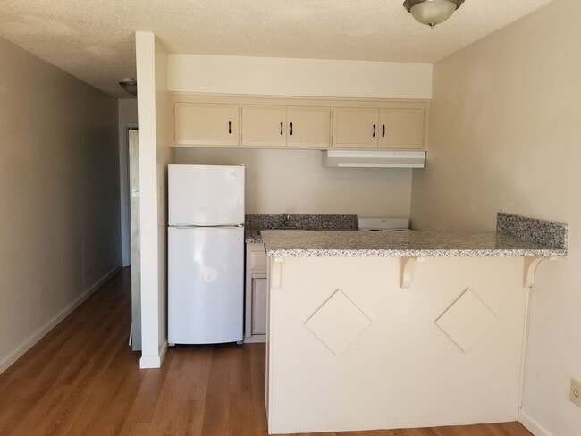 Building Photo - Elk Grove