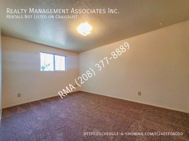 Building Photo - 657 White Cloud Dr