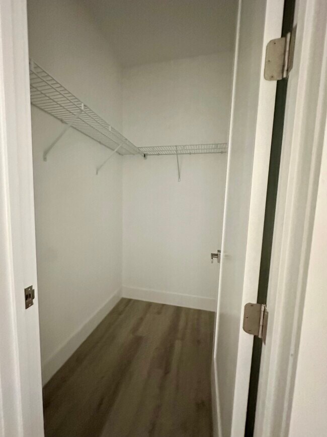 Foto del edificio - 15 Regent Ln