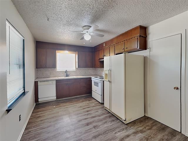 Foto del edificio - 6220 Wheaton Dr