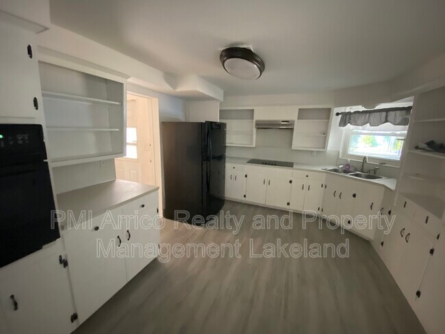 Foto del edificio - 820 8th St NW