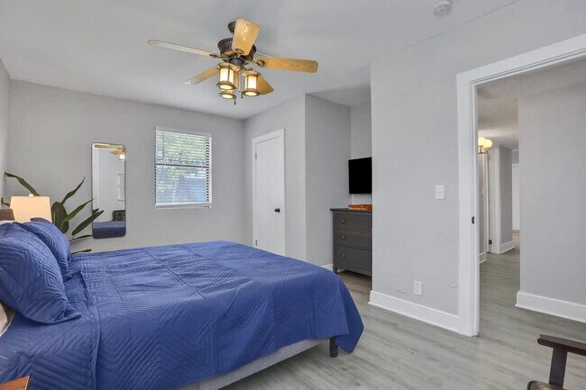 Foto del edificio - 1009 N 9th St