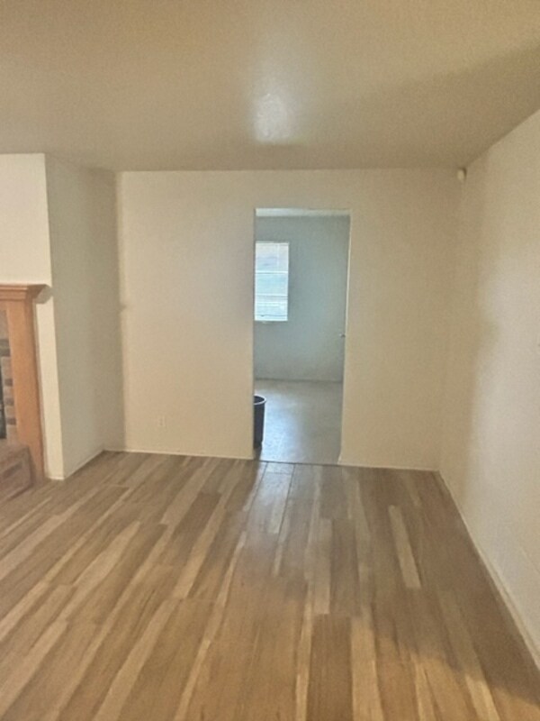 Building Photo - 3205 Lorena Dr
