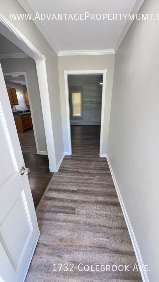 Foto del edificio - 1732 Colebrook Ave