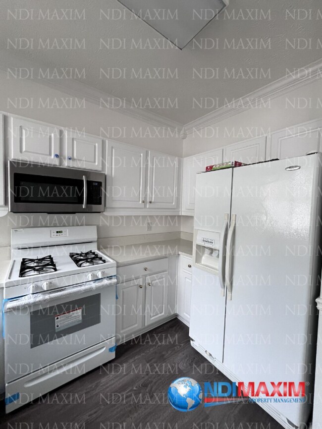 Foto del edificio - Cozy ranch in CAMBRIDGE cluster in Alpharetta