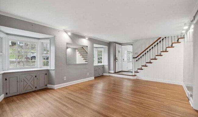 Foto del edificio - 4240 Fairview Ave