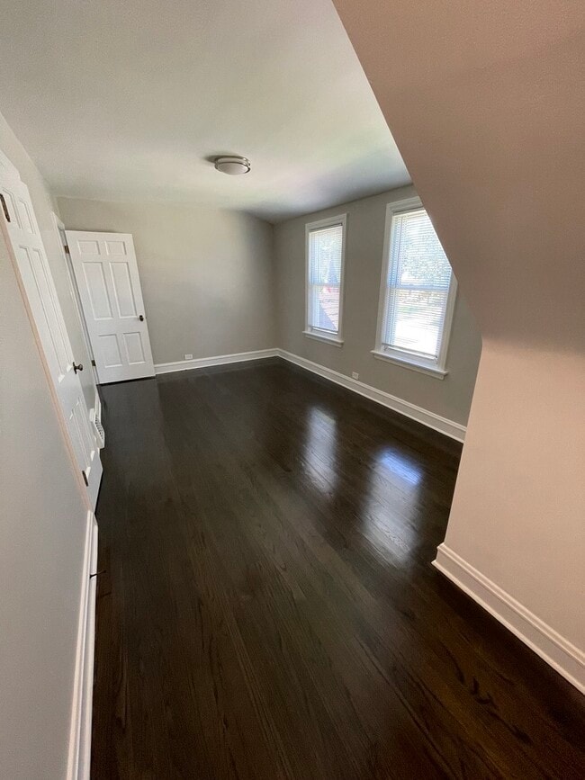 Building Photo - 325 Columbia Ave