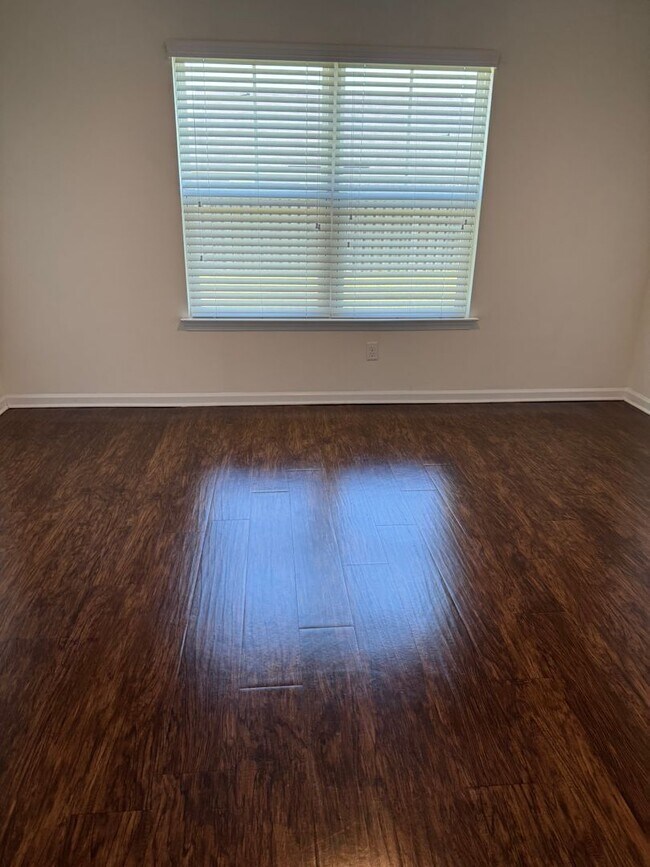 Foto del edificio - 83 Braxton Manor Dr