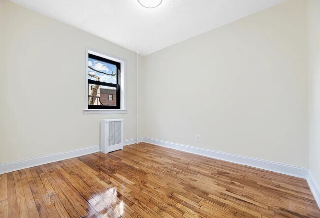 Building Photo - 18-15 21st Avenue