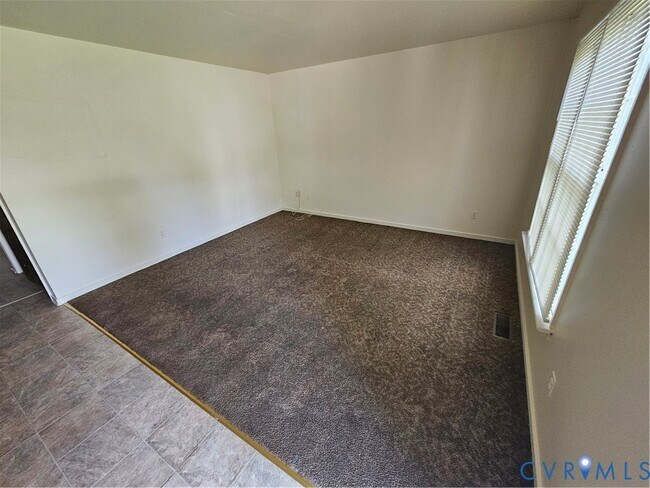 Building Photo - 2301 Ives Ln