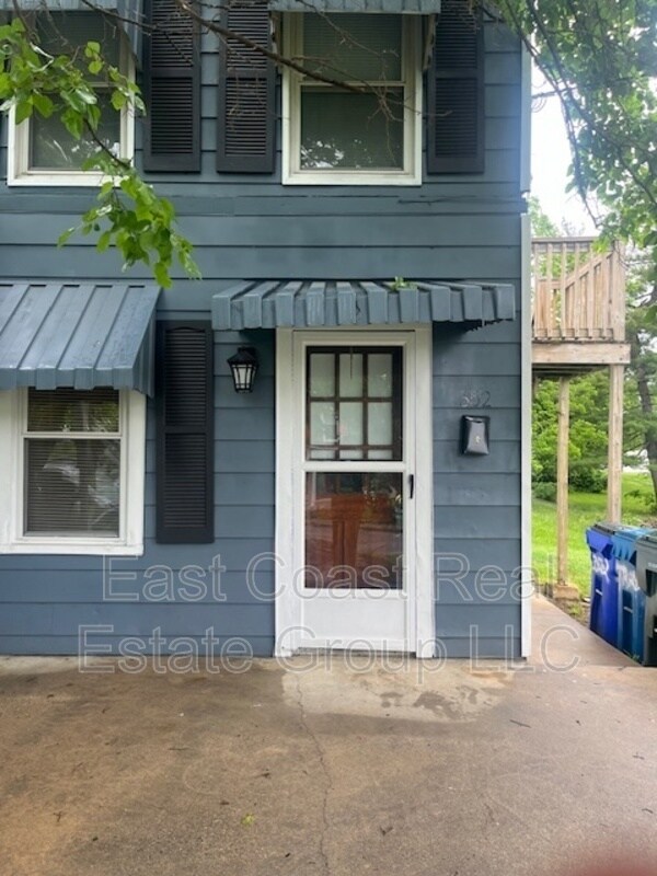 Primary Photo - 352 Liberty St