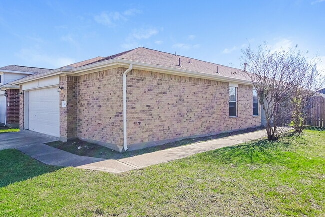 Building Photo - 7457 Parkland Manor Dr