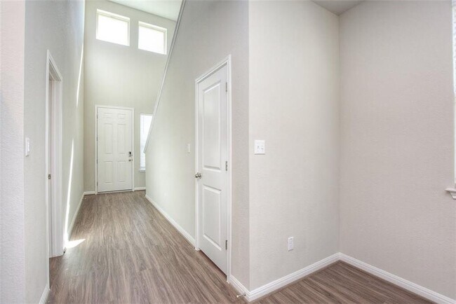 Foto del edificio - 228 McFarland St