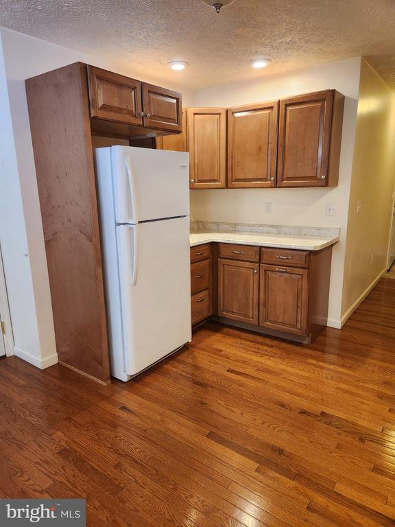 Foto del edificio - 28 Holler Rd