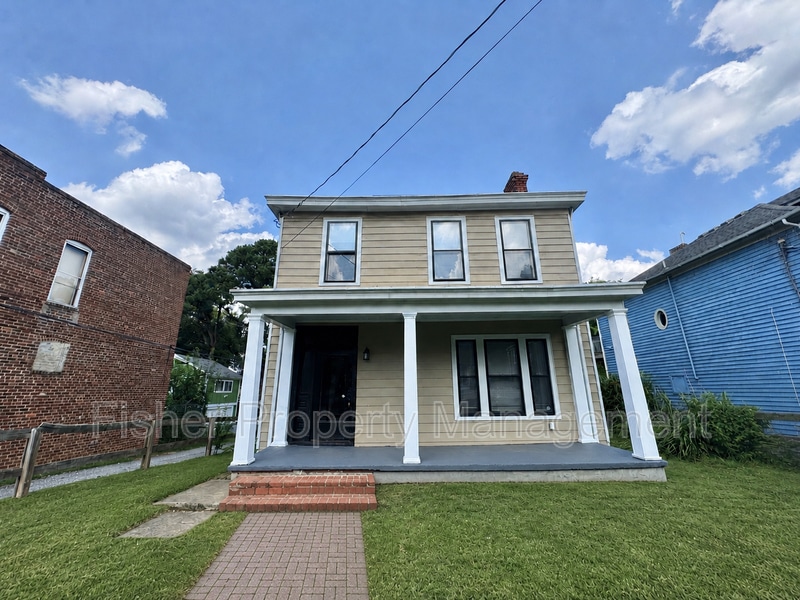 Photo - 411 W 26th St