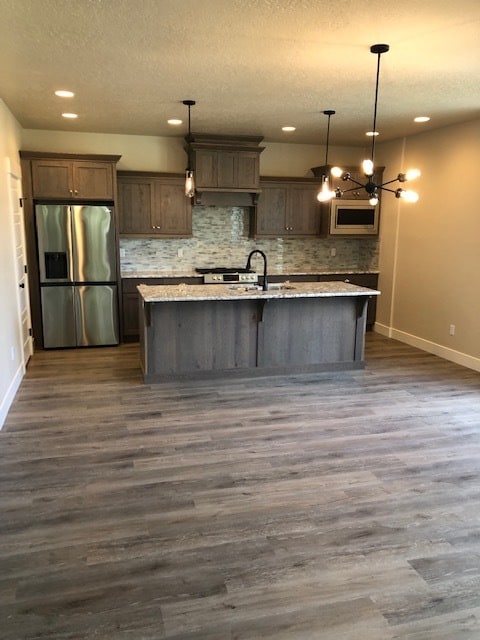 Building Photo - 37 E Ranch Dr