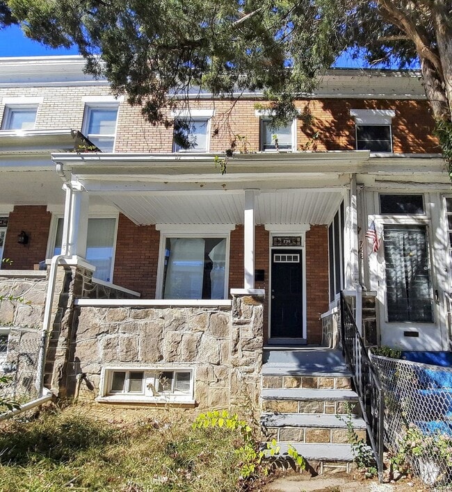 Building Photo - 236 N Monastery Ave