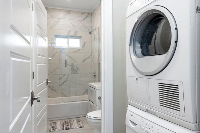 Foto del edificio - 14 Stickney Ave