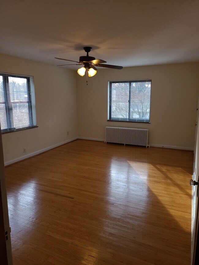 Foto del edificio - 234 Woolper Ave