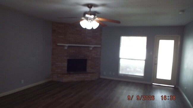 Building Photo - 8311 Meadow Fire St