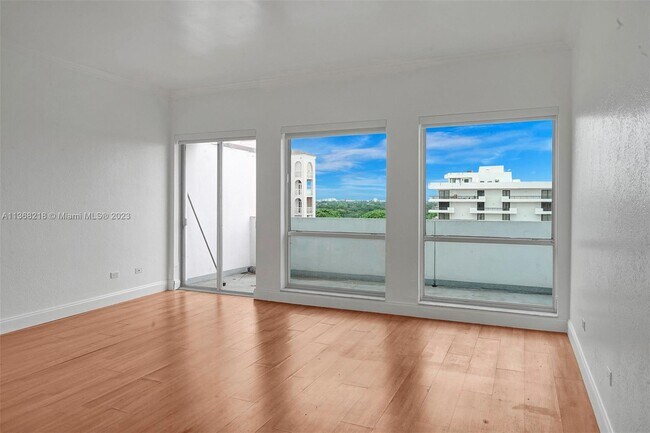 Foto del edificio - 700 Biltmore Way