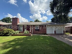 Building Photo - 4534 E 39th St