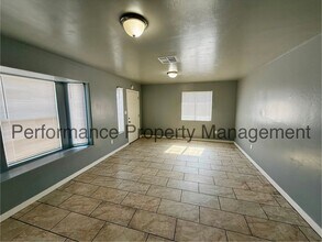 Building Photo - 326 Beardsley Ave
