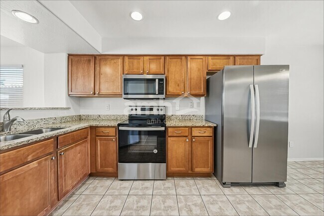 Foto del edificio - 11353 W Buchanan St