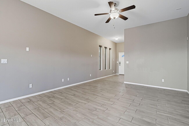 Foto del edificio - 13960 Garforth Ave