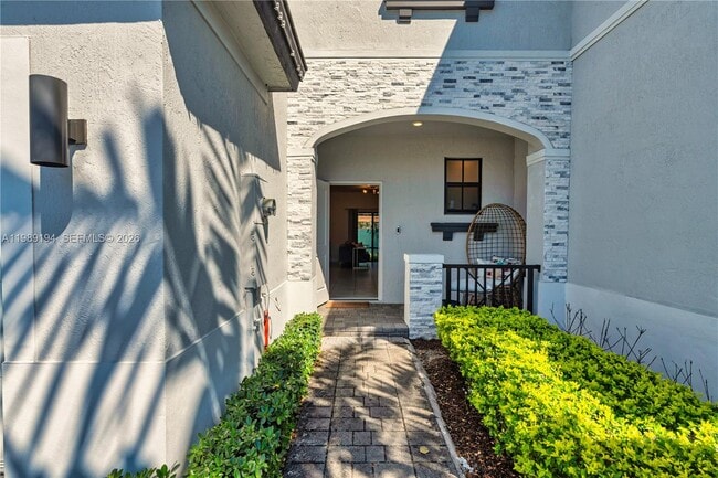 Foto del edificio - 20433 NW 4th Ave