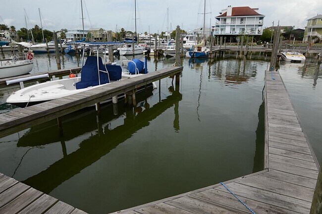 Foto del edificio - 1140 Marina Bay Dr
