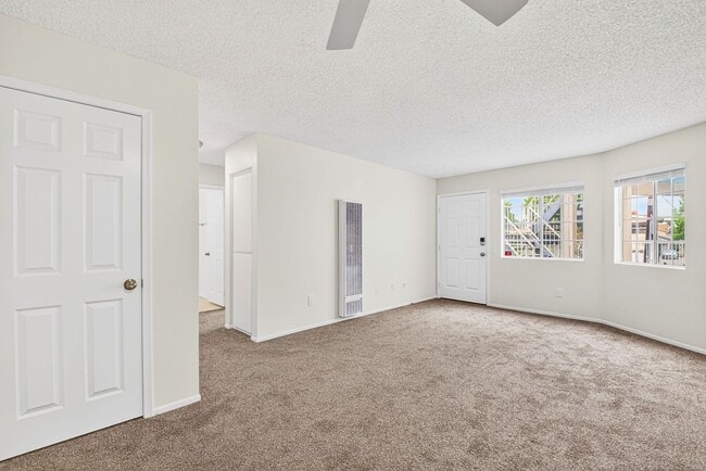 Building Photo - 1075 Loma Ave