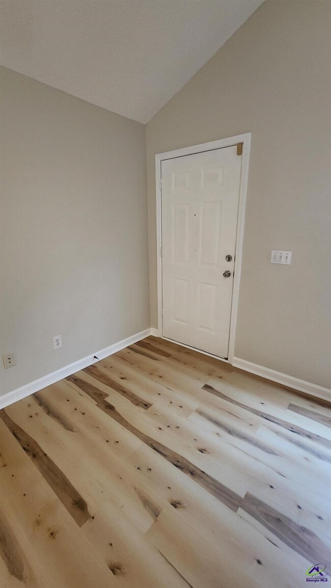 Building Photo - 45 Skyway Dr