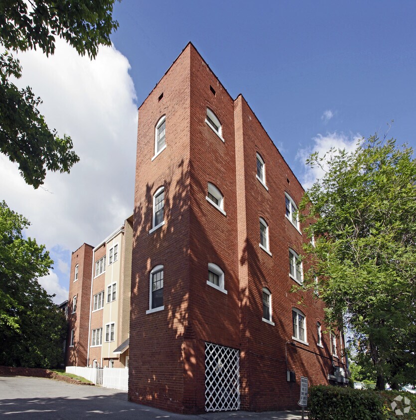 Building Photo - Stewart Apartments