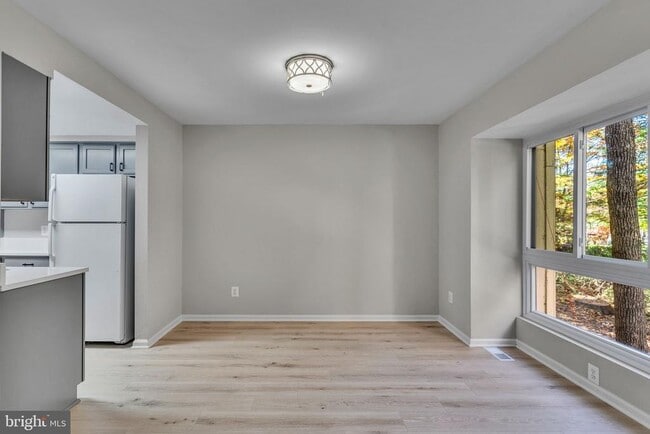 Building Photo - 1602 Park Overlook Dr