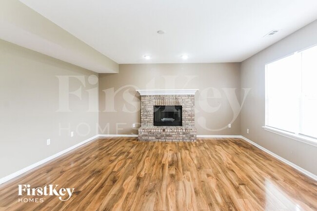 Building Photo - 7156 Bracken Lane