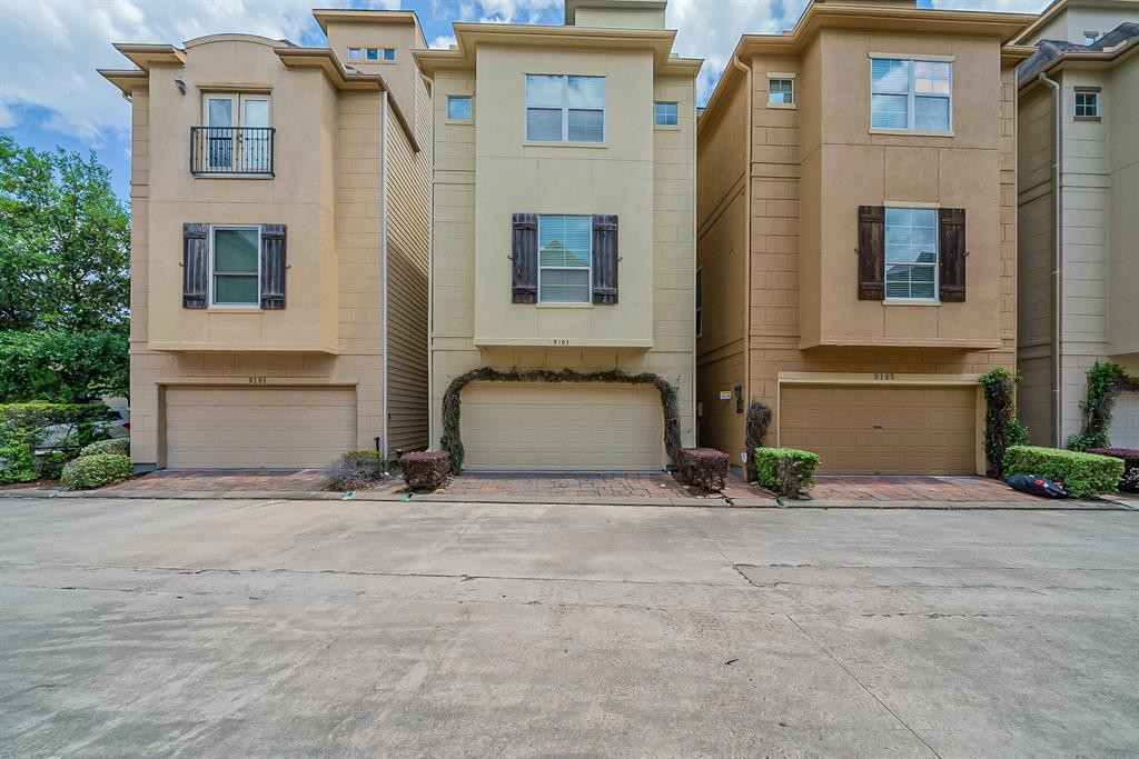 Primary Photo - 9103 Harbor Hills Dr