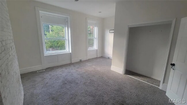 Foto del edificio - 3614 Iowa Ave