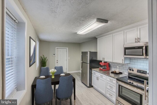 Building Photo - 1724 Patapsco St